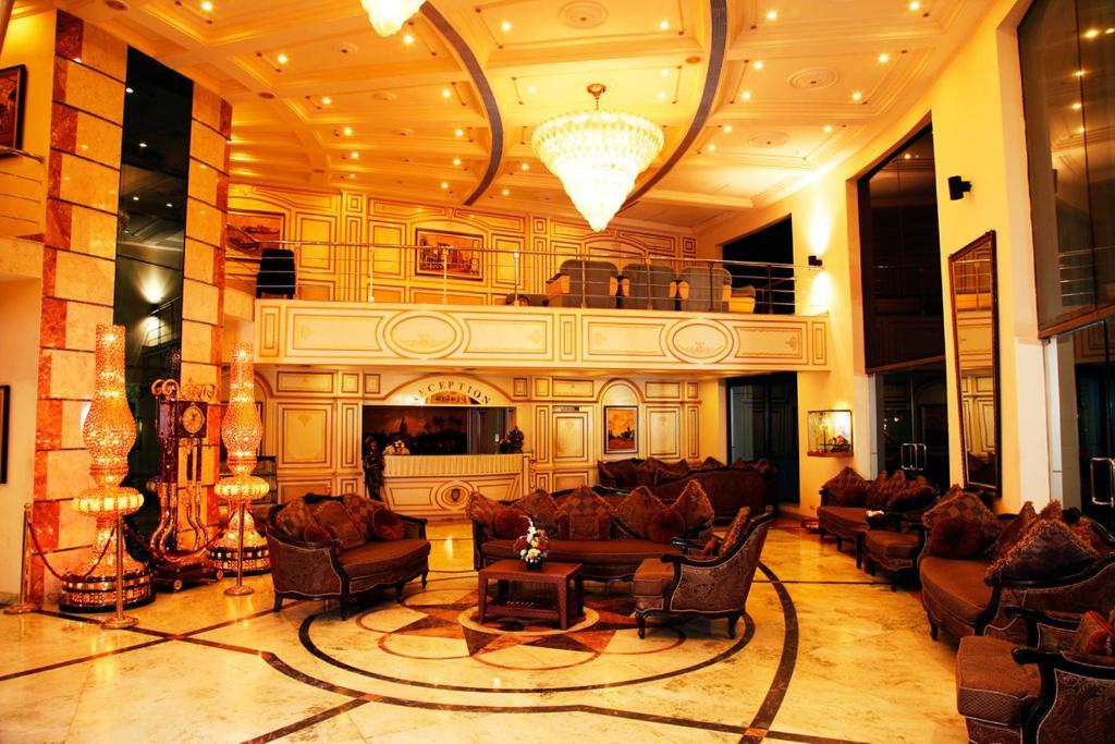 Rk Residency Hotel ทีรุปปูร์ ภายนอก รูปภาพ